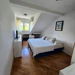 Lux