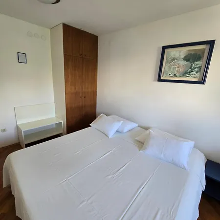 Lux 3*